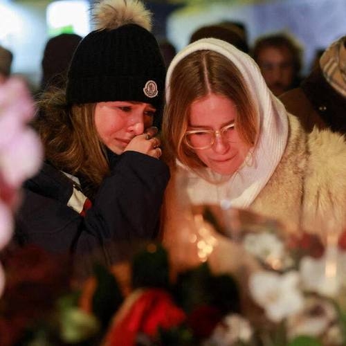 Он солигдох мөчид Швейцарын цанын баазад гал гарч 40 хүн амь эрсэджээ