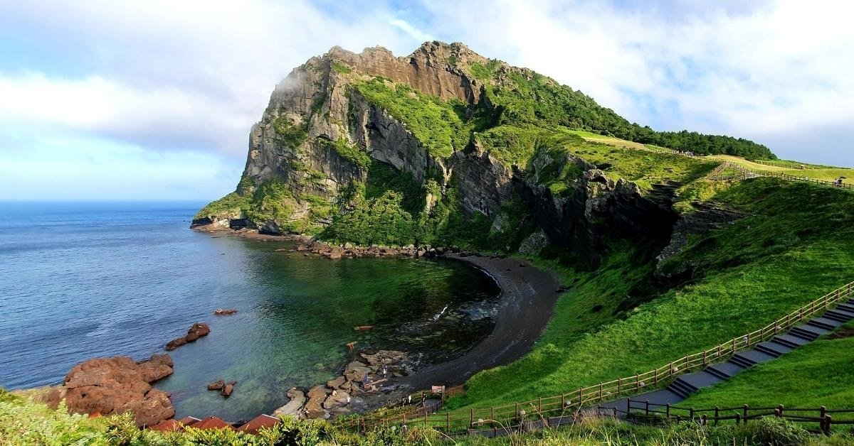 ГХЯ: Жэжүд очсон 23 монгол иргэнийг визний зөрчилтэй гэж үзэх эрт байна