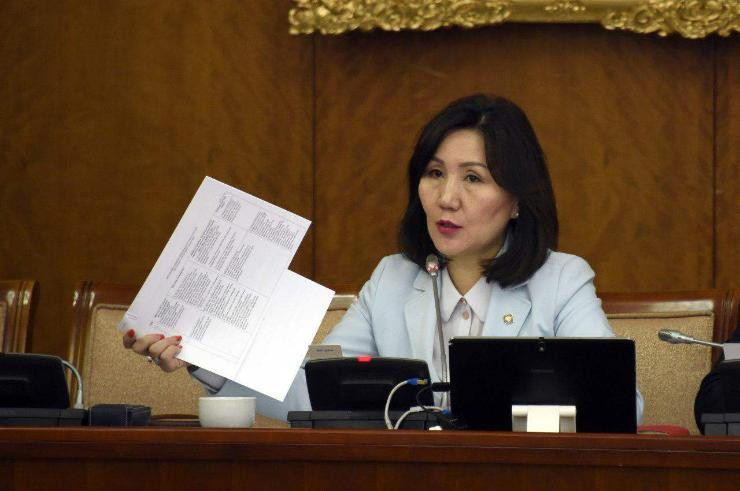 М.Оюунчимэг: Тархины саажилттай хүүхдүүдийн эмийг төрөөс 100 хувь даана