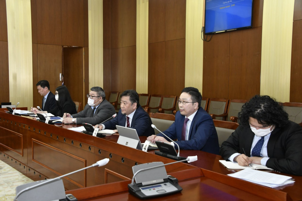 “ХААН, Голомт банк нээлттэй ХК болох хүсэлтээ өгсөн, гурван банк өгөөгүй байна”