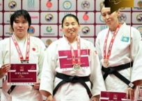 Олон улсын хэмжээний мастер Л.Туруунаа алтан медаль хүртэж, төрийн дууллаа Астанад эгшиглүүлэв