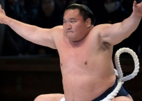 69 дэх их аварга Хакүхо М.Даваажаргалд “Nippon Foundation” сан “Hero`s award” буюу “Баатруудын шагнал” олгожээ.